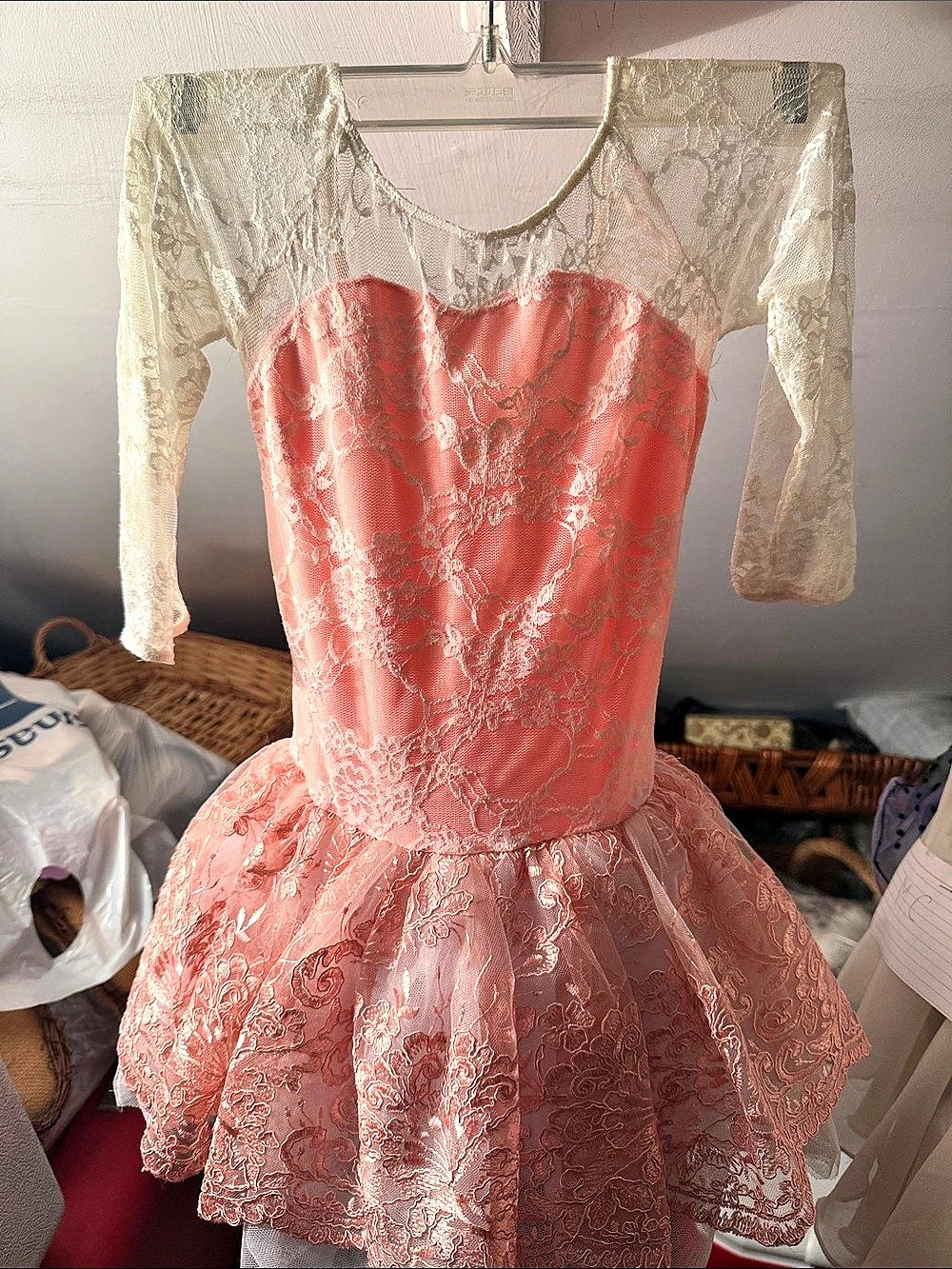 revolution S0025 PO 1007441702018 Coral Lace Theater Costume Size Medium